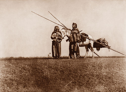 Foto Edward Sheriff Curtis, A Blackfoot Travois, 1925