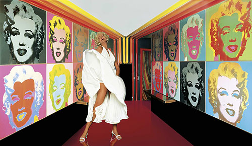 Foto des Turmzimmers, Palace Hotel, St. Moritz mit - Andy Warhol - Marilyn Monroe
