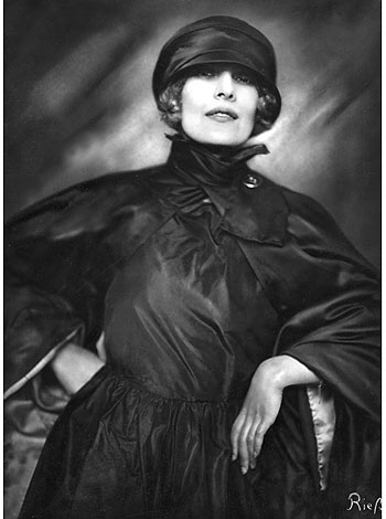 Foto Frieda Riess, Die Malerin Xenia Boguslawskaja, 1922