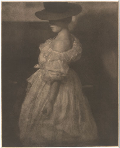 Foto Heinrich Kühn: Tonwertstudie II (Mary Warner), Aufnahme um 1908; späterer Abzug Gummigravüre