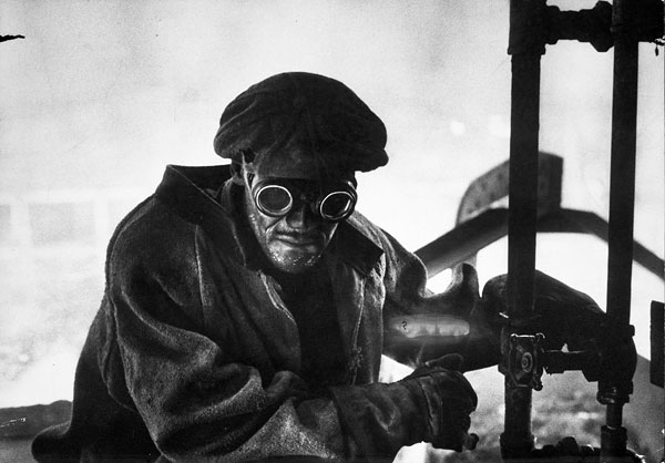 Foto W. Eugene Smith; Stahlwerkarbeiter, Pittsburgh, 1955