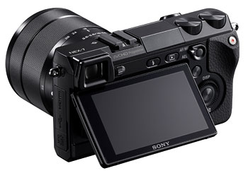 Foto der Rückseite der NEX-7 von Sony