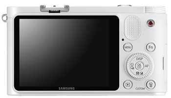 Foto der Rückseite der NX1000 von Samsung