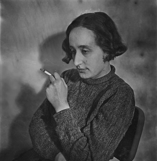 Foto Edith Tudor-Hart, Selbstporträt, London, um 1936