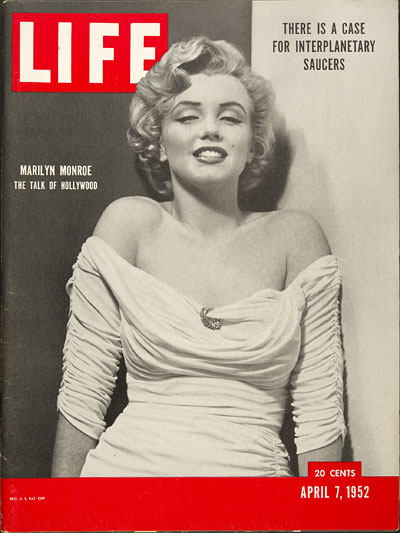 Cover of LIFE magazine with a Portrait of Marilyn Monroe by Philippe Halsman, April 7th, 1952 edition