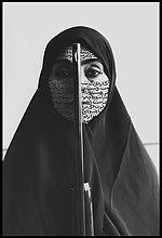 Foto Shirin Neshat; Rebellious Silence