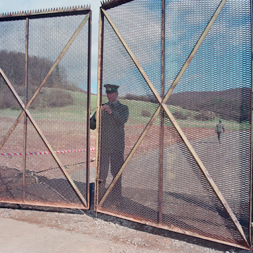 Foto: Wolfgang Bellwinkel, Grenzöffnung in Thüringen, aus der Serie Wendezeit, Frühjahr 1990