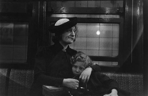 Foto Walker Evans: Passagiere der New Yorker U-Bahn, 1938