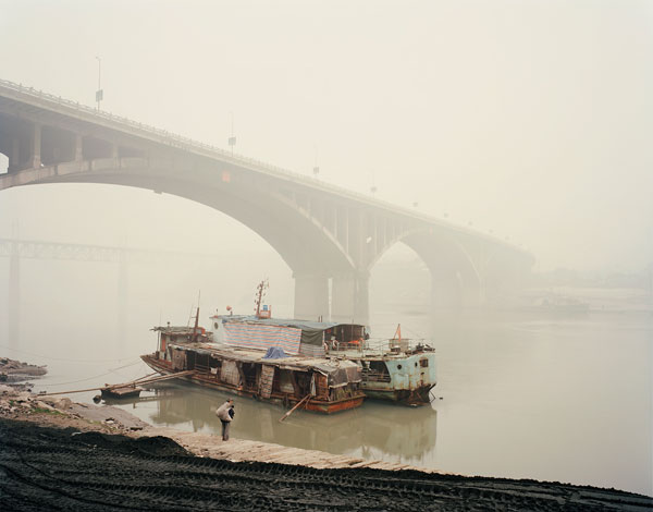 Foto Nadav Kander, Yibin V, Sichuan Province, 2007