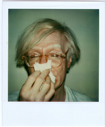Foto Andy Warhol, ANDY SNEEZING, 1978