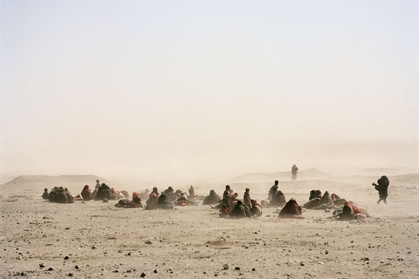 Foto Daniel Schwartz: Flüchtlinge aus dem Hungergebiet. Herat, Afghanistan 2001