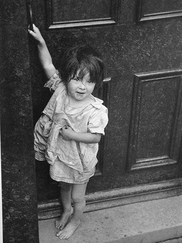 Foto Gisèle Freund, Kind eines Arbeitslosen, England, 1936