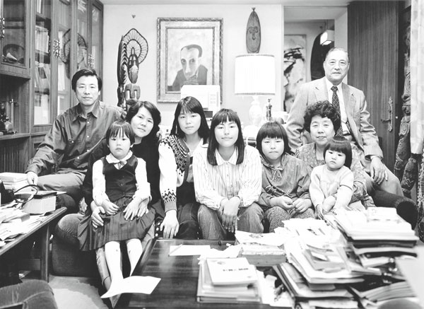 Foto Thomas Struth: The Hirose Family, Hiroshima, 1987