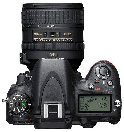 Foto der Oberseite der Nikon D600
