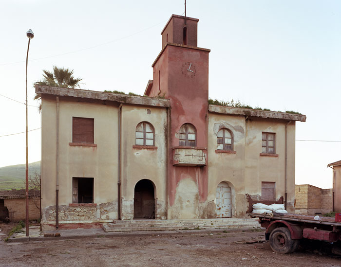 Foto Johanna Diehl (aus der Serie Borgo), Borgo Lupo II, 2011