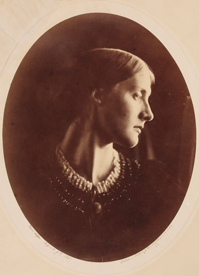 Foto Julia Margaret Cameron (1815–1879), Mrs Herbert Duckworth, 1867