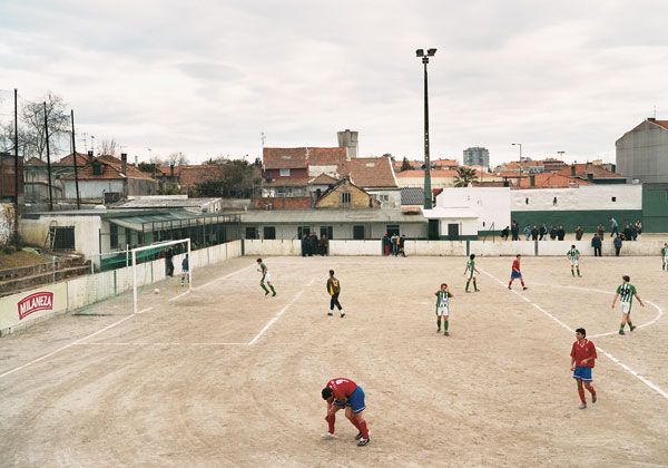 Foto aus: Hans van der Meer, Spielfeld Europa. Landschaften der Fußball-Amateure.