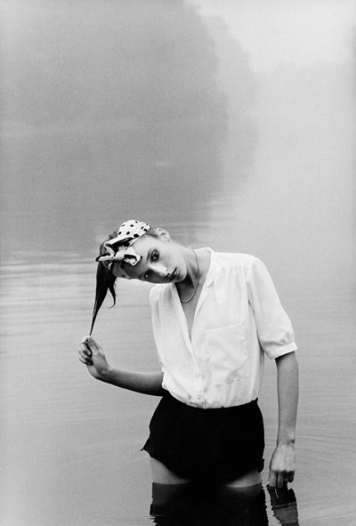 Foto Ute Mahler, Modefoto für „Sibylle“, Julia Koberstein, Model, Berlin, DDR, 1979