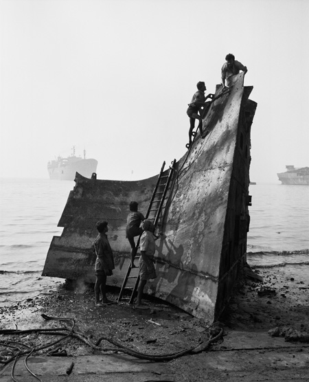 Claudio Cambon: Shipbreak