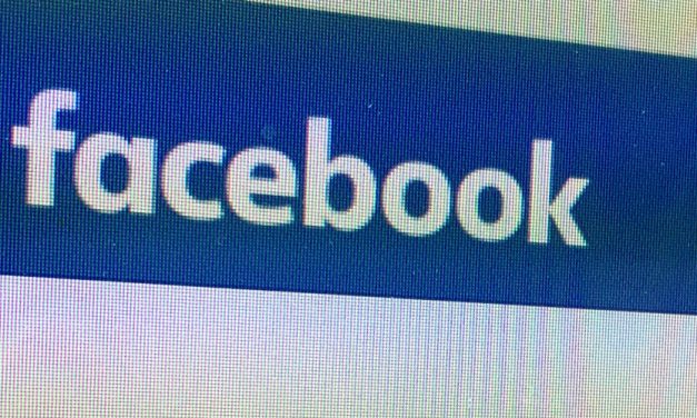 Urteil: Facebook darf Urheberhinweis nicht löschen