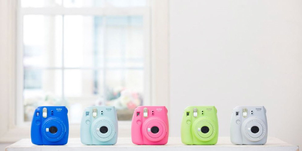Fujifilm stellt Sofortbildkamera instax mini 9 vor