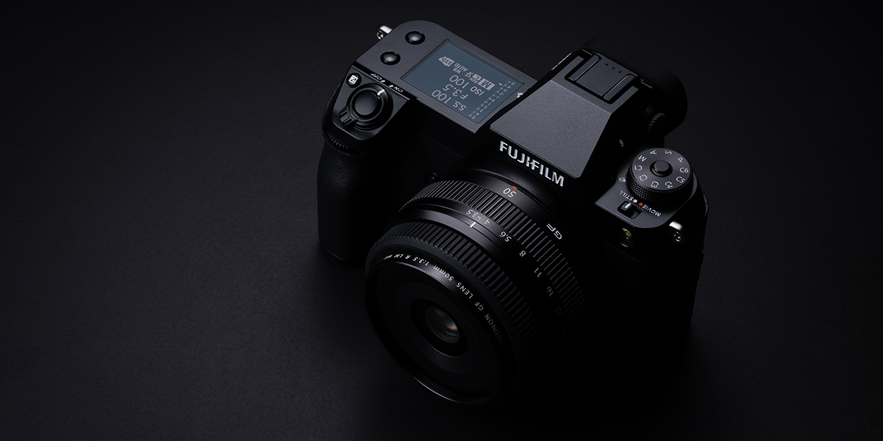 Fujifilm GFX100S: Kompakte Mittelformatkamera mit IBIS und 102 Megapixel