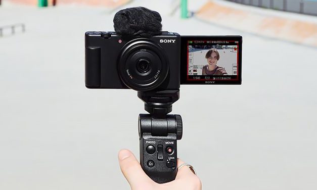 Sony ZV-1F: Kompaktkamera speziell für Vlogger