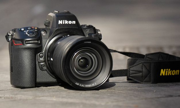 Nikon Z 8: Erneuter Rückruf – Gurtösen können sich lösen